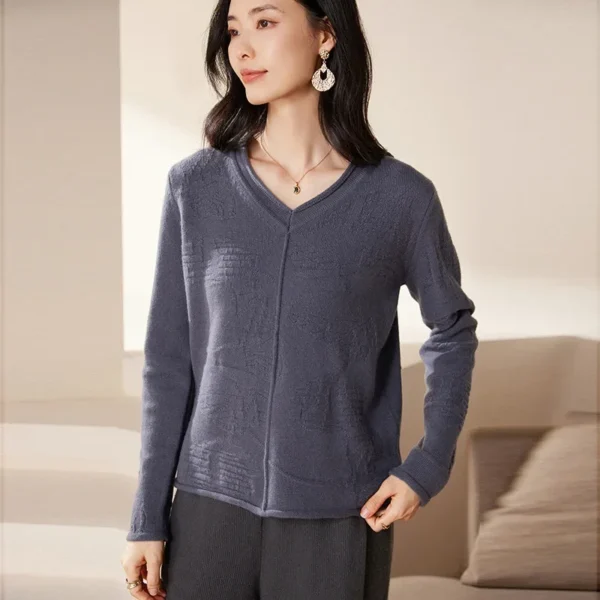 Women's Pure Cashmere Knitwear V-Neck Turtleneck Casual Loose Warm Base Layer Top Sculpture Thick Winter Fashion Style - Image 3