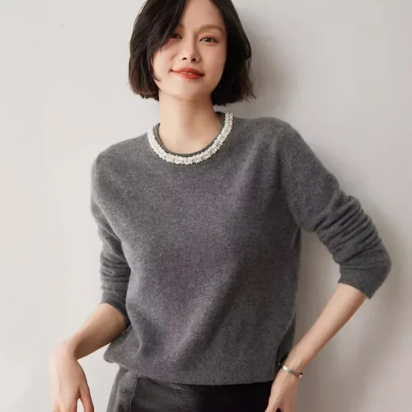 Women's round Neck Knitwear Fashionable Versatile Cashmere Wool Sweater Pearl Decorated Crew Neck Pullover Autumn Winter New Arr - Image 3