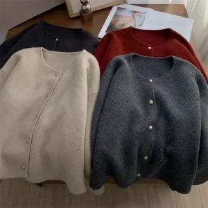 Elegant Small Fragrance Style Women's Knitwear round Neck Button up Sweater Casual Korean Version Autumn Winter New Arrival