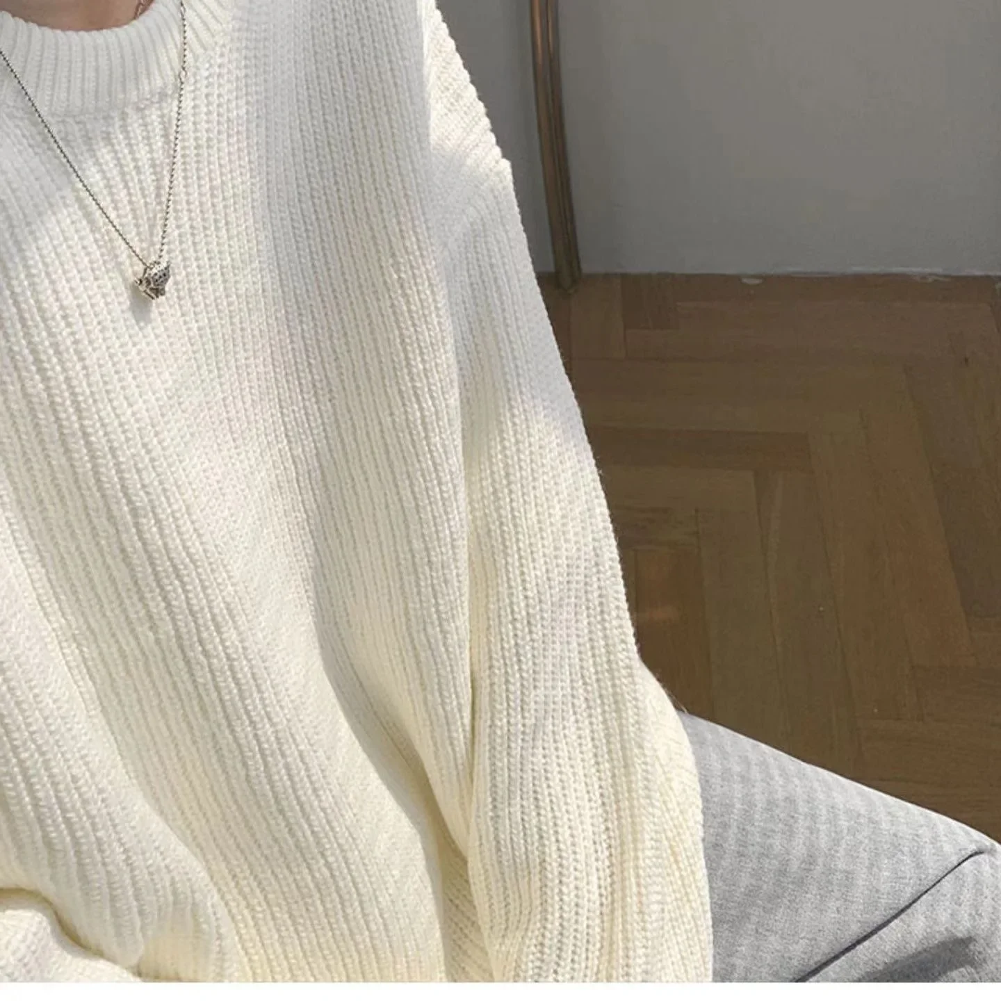 Men's round Neck Solid Color Knitwear Loose Thick Winter Casual T-Shirt Korean Style Lazy Style Base Shirt for Autumn Winter - Image 4